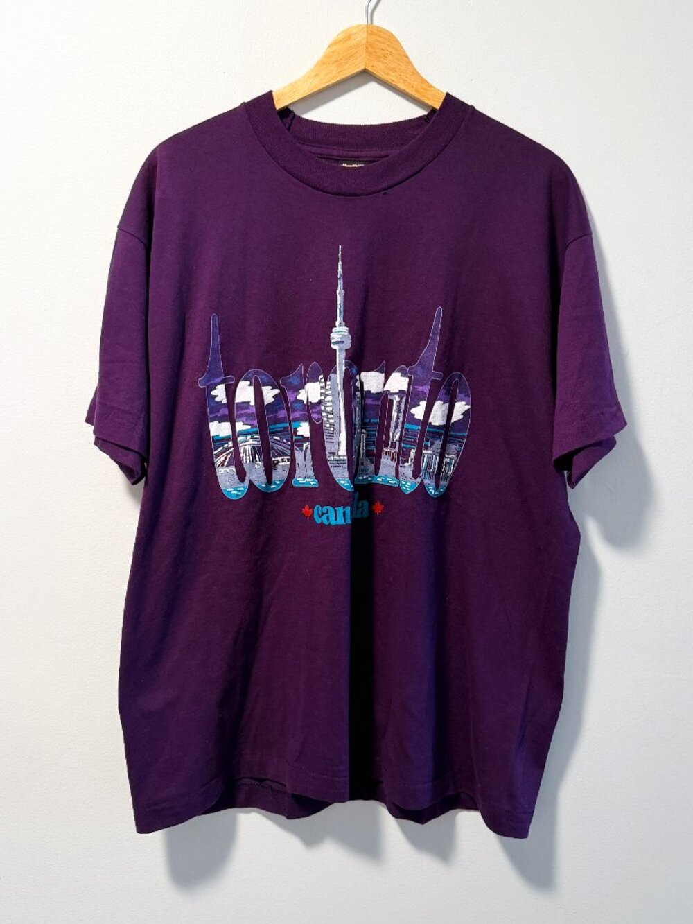 Toronto Best Fruit of the Loom T Shirt Vintage 90s Graphic Purple Mens XL USA